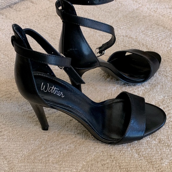 Ankle leather Strap Sandal - Picture 6 of 8